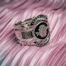 Anillo de graduación alianza triple modelo europa ingeniería aeronautica plata 925