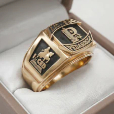 Anillo de graduación clásico modelo Hiperion de oro 10k