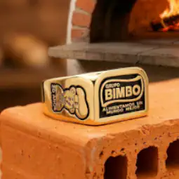 Anillo empresarial modelo brioche en oro solido