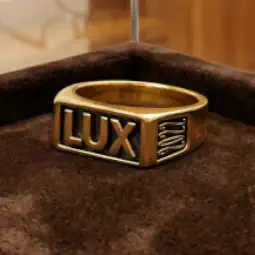 Anillo empresarial modelo rectangular chico de oro